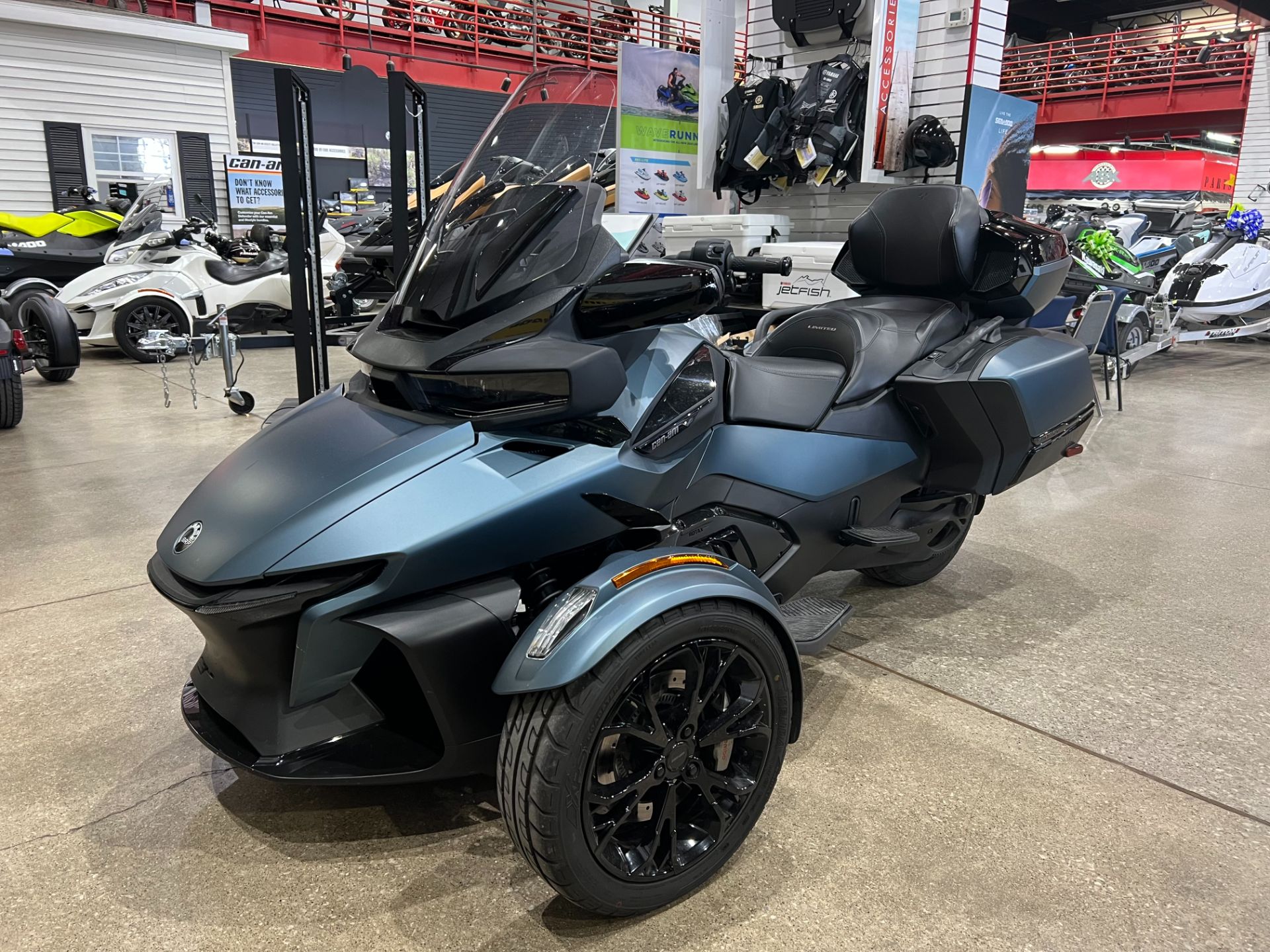 2025 Can-Am SPYDER RT LIMITED in Columbus, Ohio - Photo 2