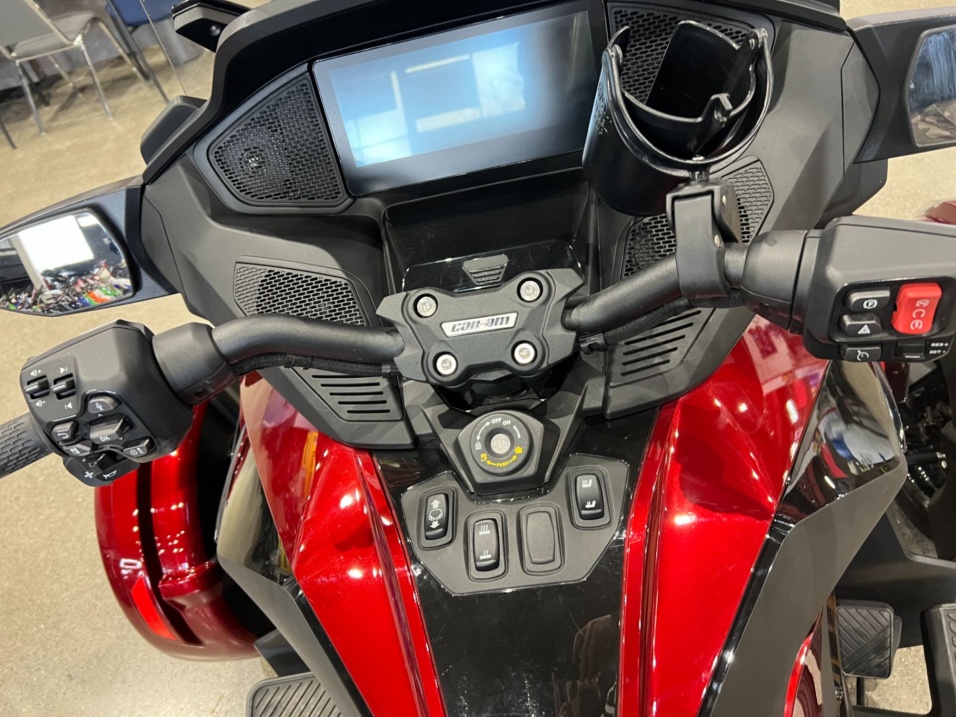 2025 Can-Am SPYDER RT LIMITER in Columbus, Ohio - Photo 5