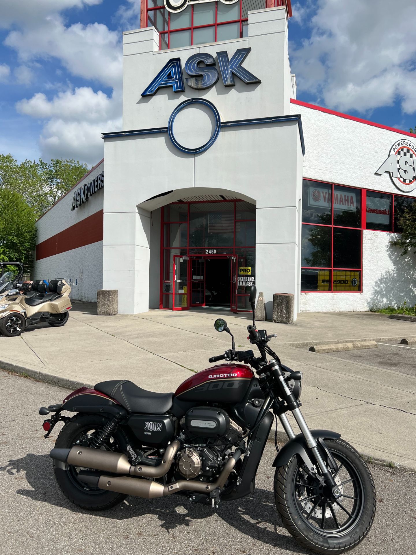 2023 QJMotor SRV300 in Columbus, Ohio - Photo 1