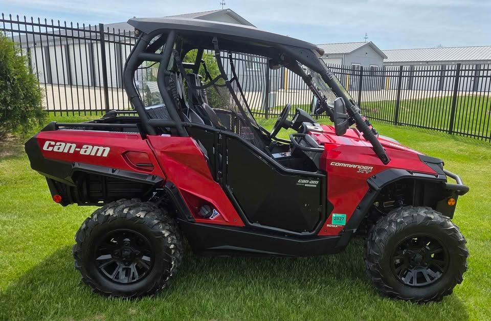 2018 Can-Am™ Commander XT 1000R 1