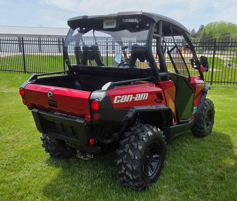 2018 Can-Am™ Commander XT 1000R 4