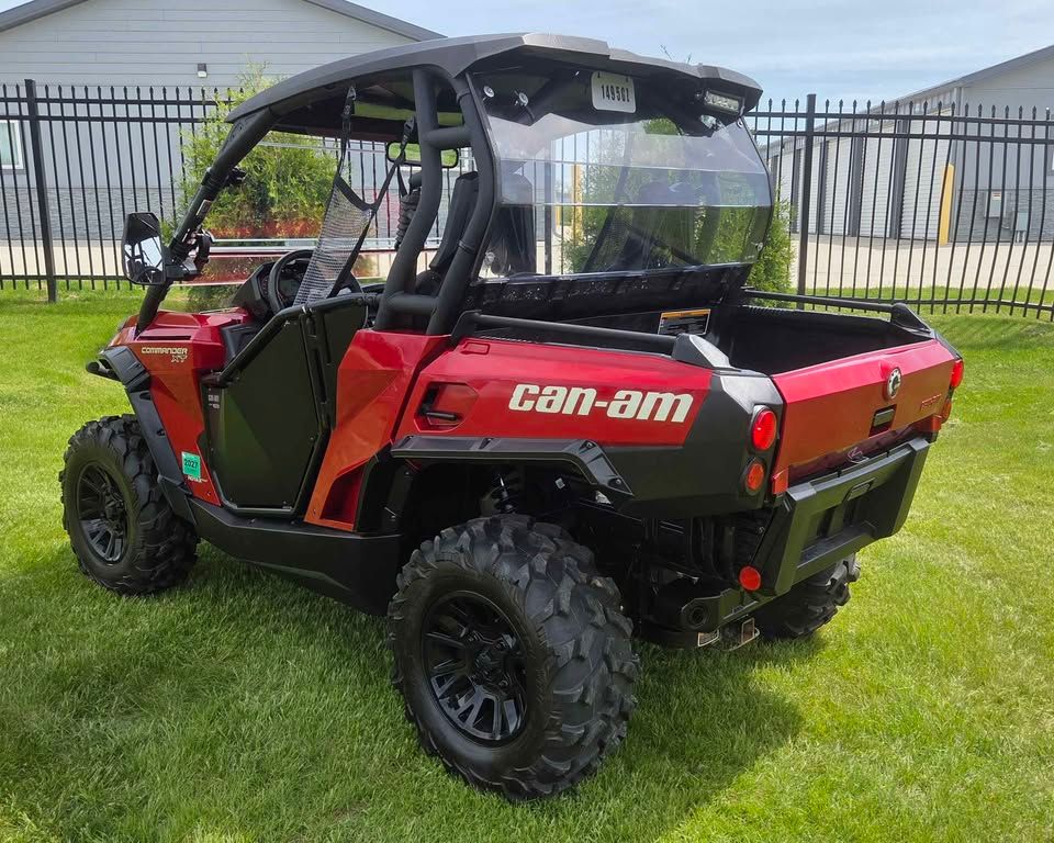 2018 Can-Am™ Commander XT 1000R 7