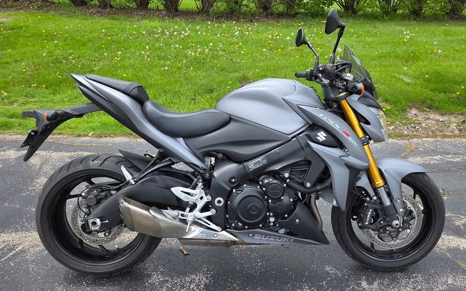 2016 Suzuki GSX-S1000