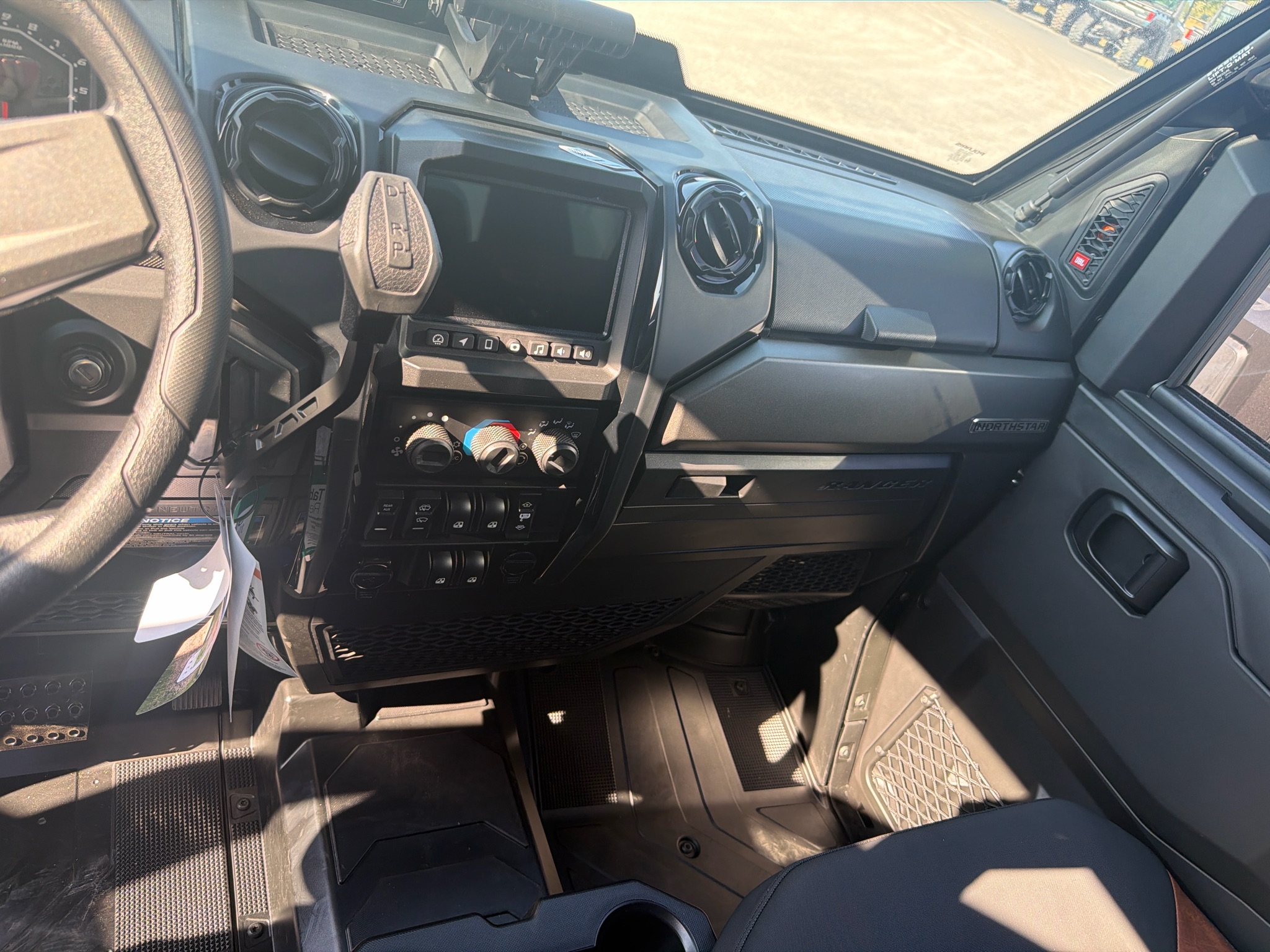 2027 Polaris Ranger Crew XD 1500 NorthStar Ultimate 8