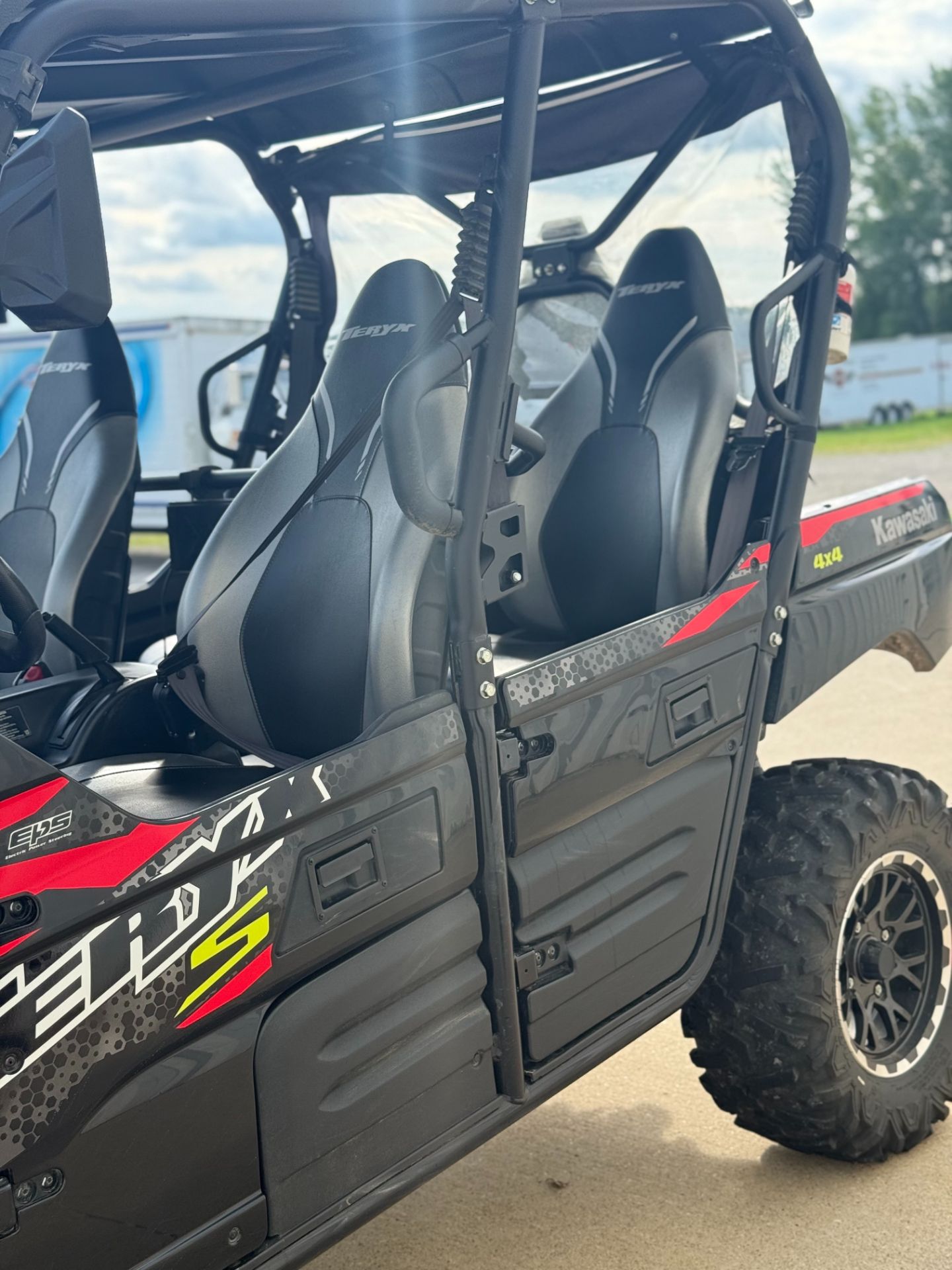 lrkthページです New 2023 Kawasaki Teryx S LE Metallic Electric Turquoise