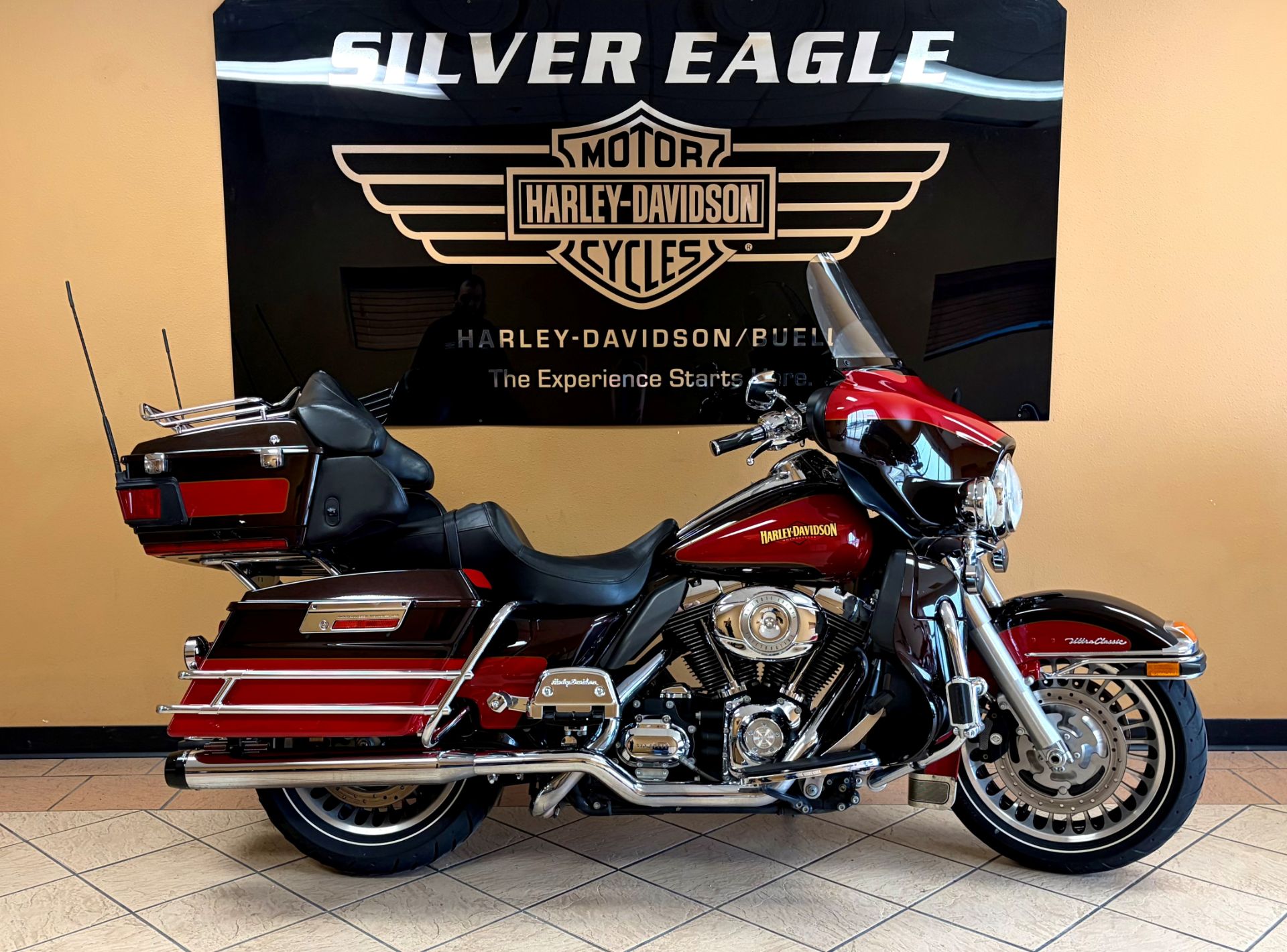 2010 Harley-Davidson Ultra Classic® Electra Glide® 1