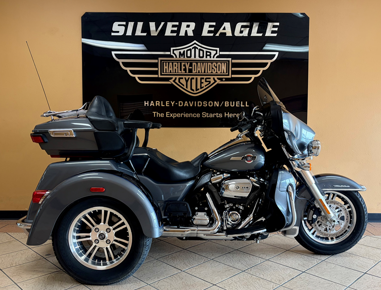 2022 Harley-Davidson Tri Glide® Ultra 1