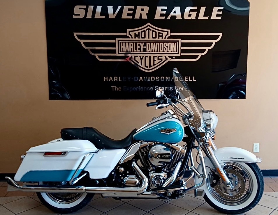 2016 Harley-Davidson Road King® 1