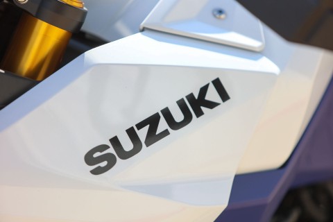 New 2026 Suzuki V-Strom 800DE Pearl Tech White