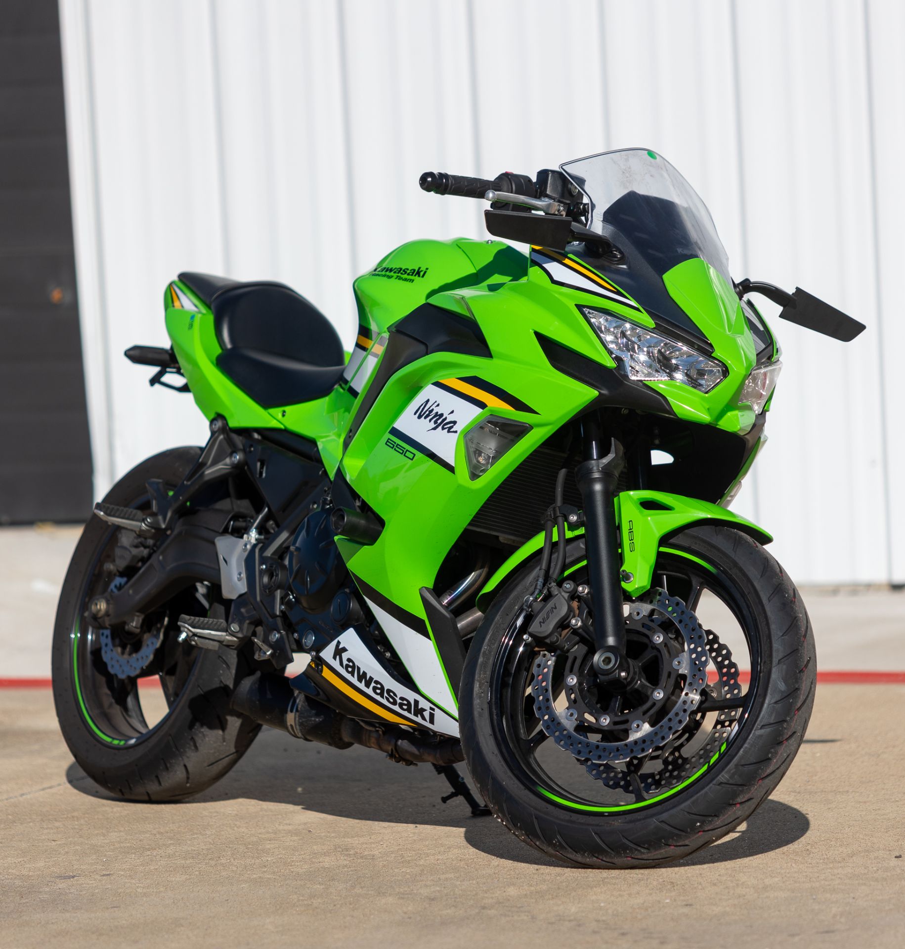 Used 2025 Kawasaki Ninja 650 KRT Edition ABS Lime Green / Ebony