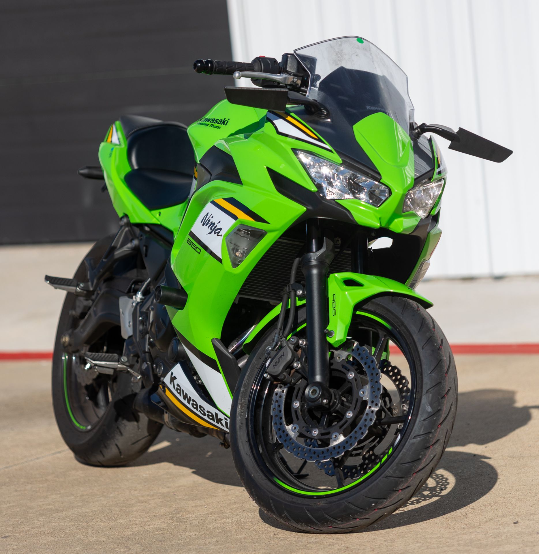 Used 2025 Kawasaki Ninja 650 KRT Edition ABS Lime Green / Ebony