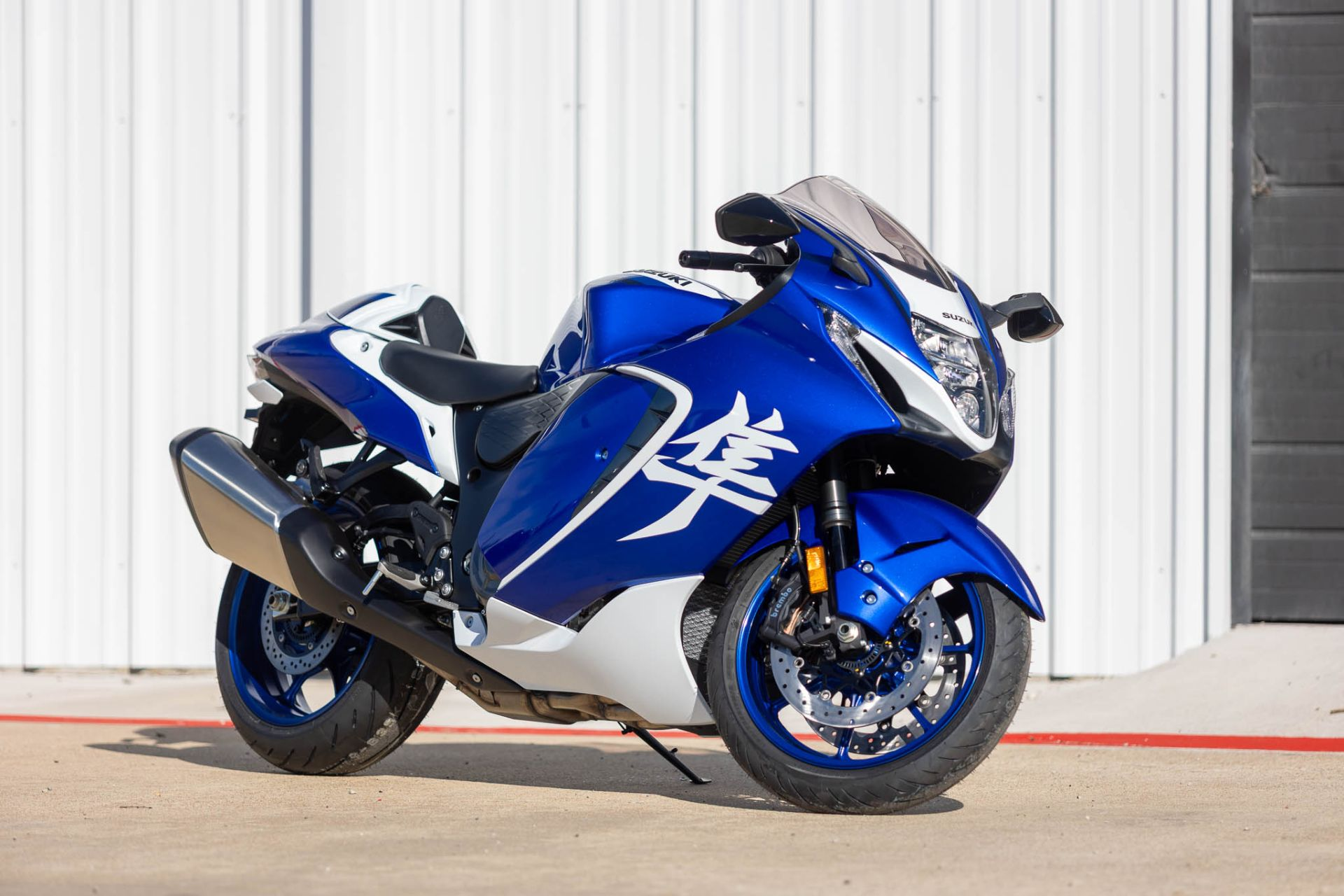 HAYABUSA Ⅲページ New 2026 Suzuki Hayabusa Special Edition Pearl Vigor Blue