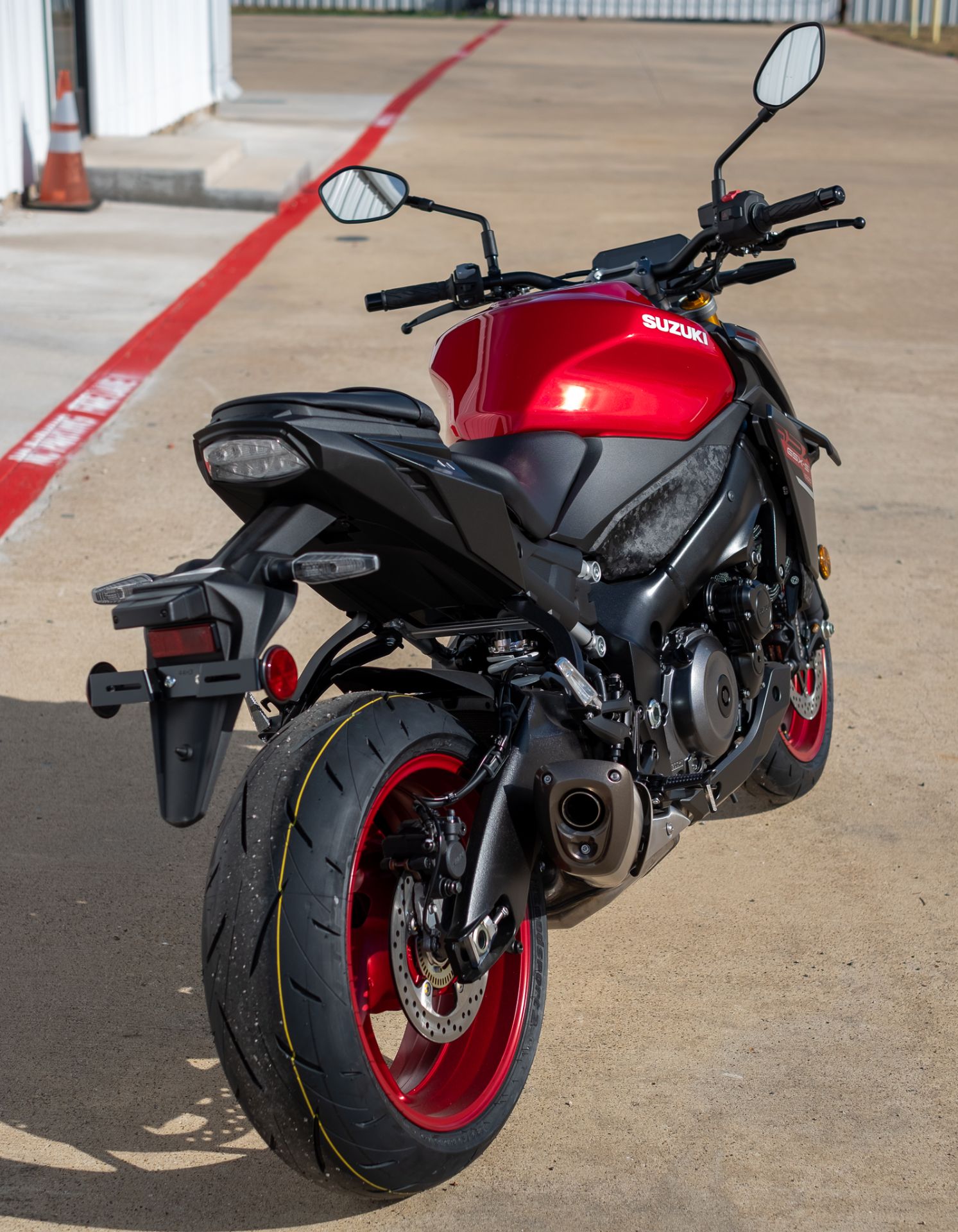 New 2026 Suzuki GSX-S1000 Candy Daring Red