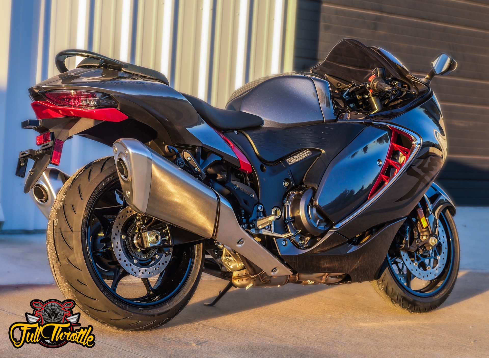 New 2024 Suzuki Hayabusa Metallic Thunder Gray / Candy