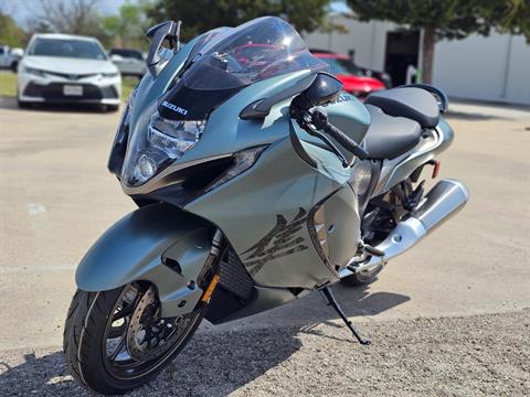 New 2025 Suzuki Hayabusa Metallic Matte Green / Metallic