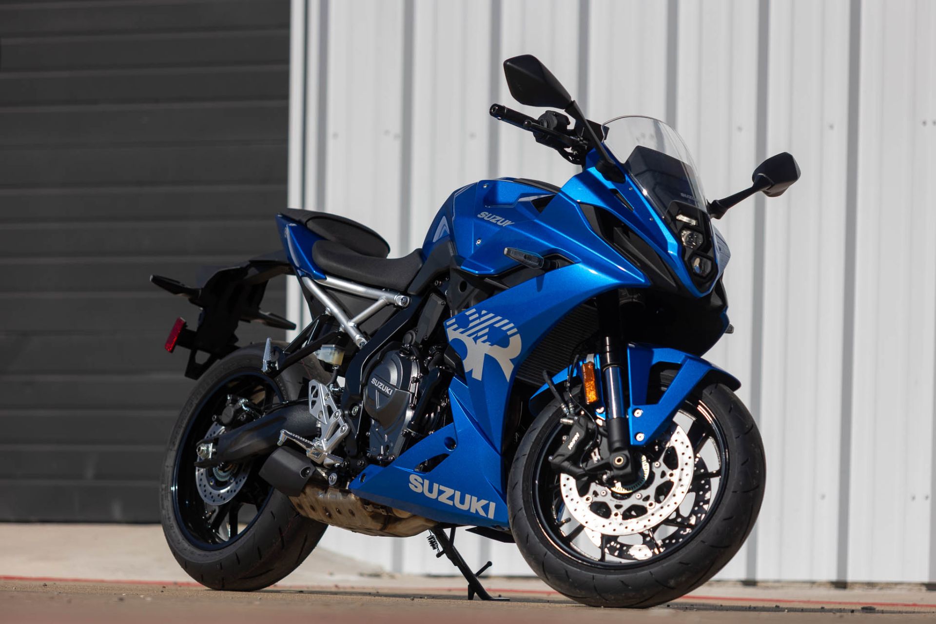 Used 2025 Suzuki GSX-8R Metallic Triton Blue