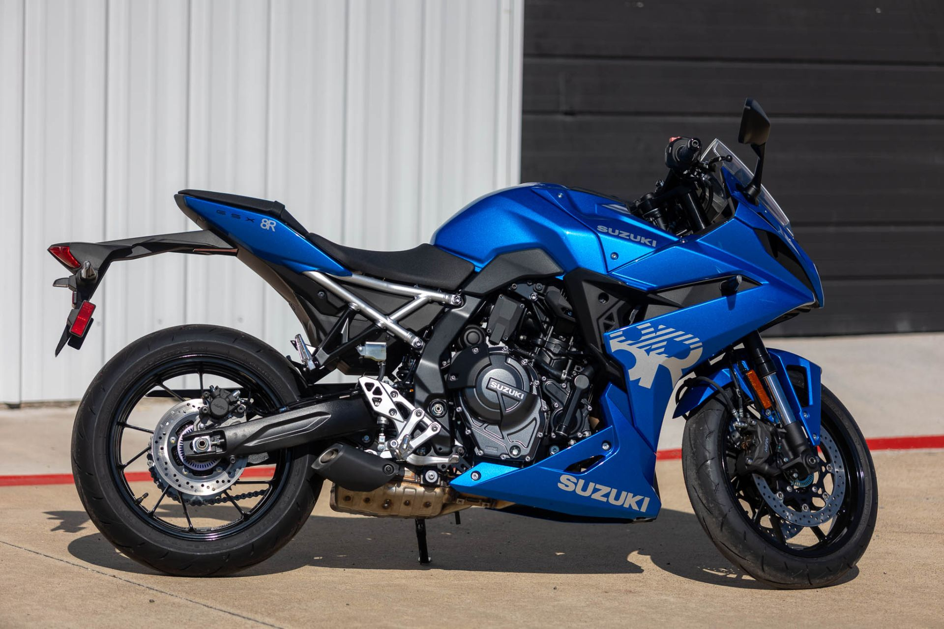 New 2026 Suzuki GSX-8R Metallic Triton Blue