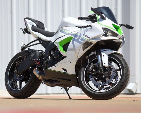 Used 2025 Kawasaki Ninja® ZX™-6R KRT Edition ABS BLACK/WHITE