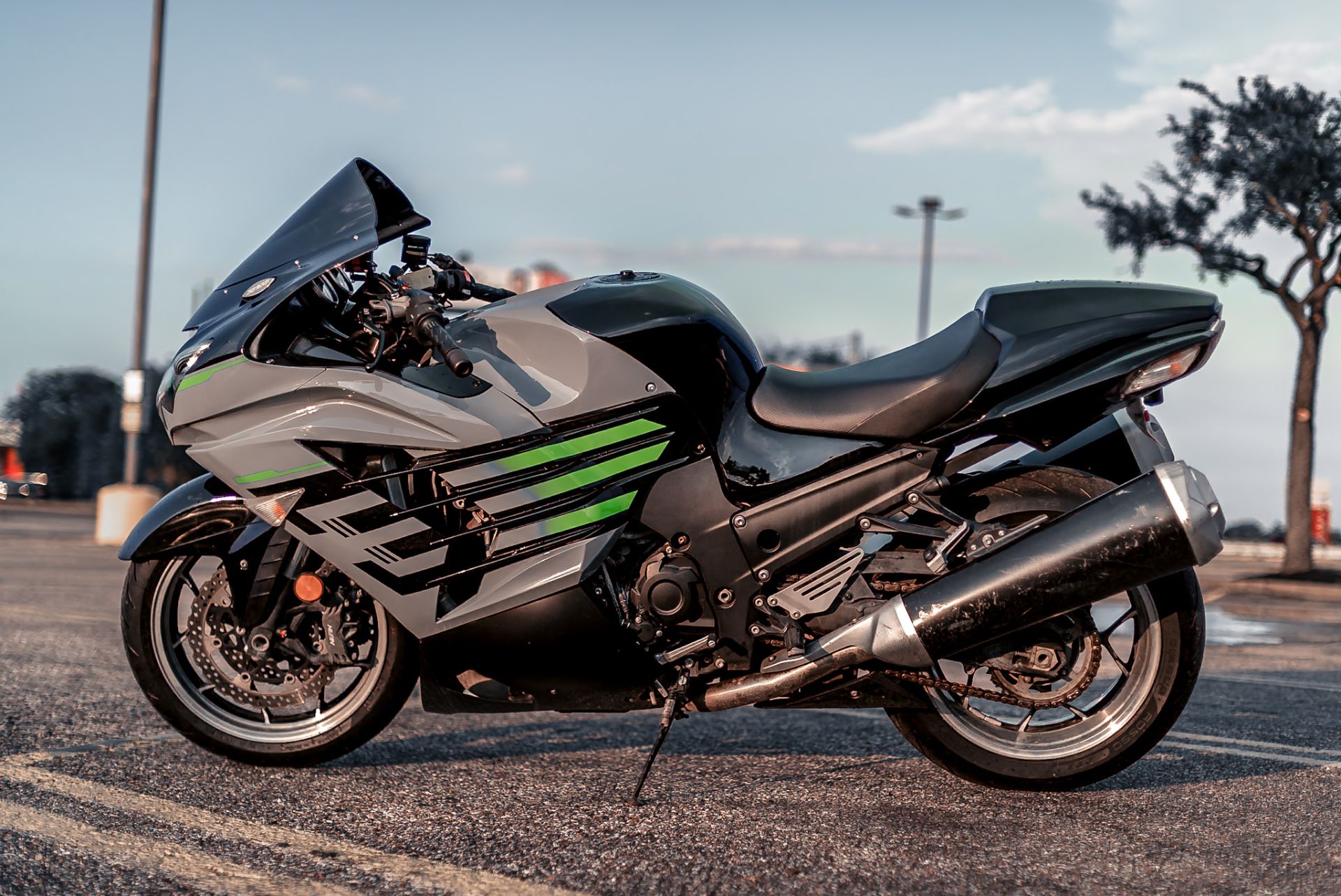 Used 2013 Kawasaki Ninja® ZX™-14R Pearl Stardust White