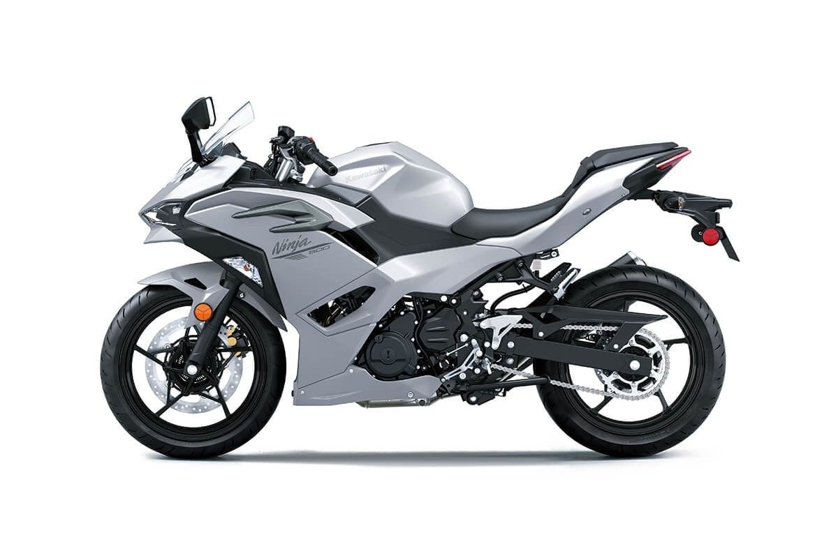 2025 Kawasaki Ninja® 500 ABS 3