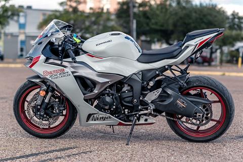 Used 2024 Kawasaki Ninja ZX-6R Pearl Robotic White