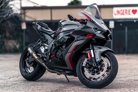 Explore Motorcycle Inventory in Houston Kawasaki