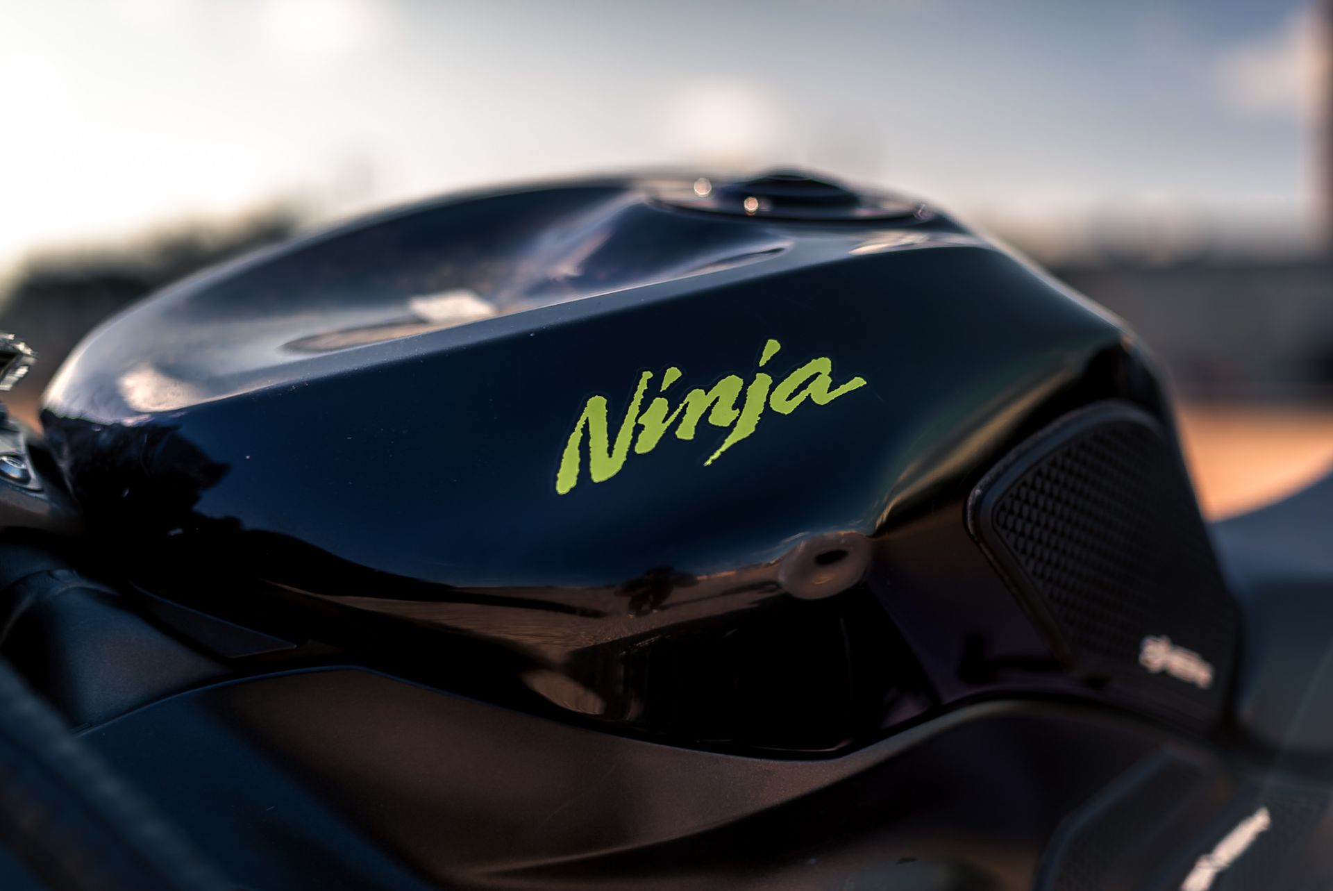 Used 2023 Kawasaki Ninja ZX-6R Metallic Matte Twilight Blue