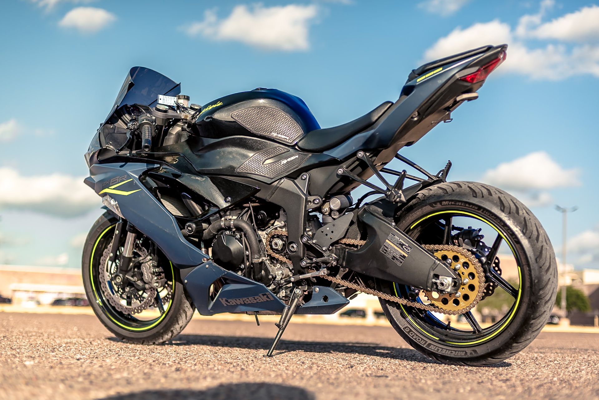 Used 2023 Kawasaki Ninja ZX-6R Metallic Matte Twilight Blue
