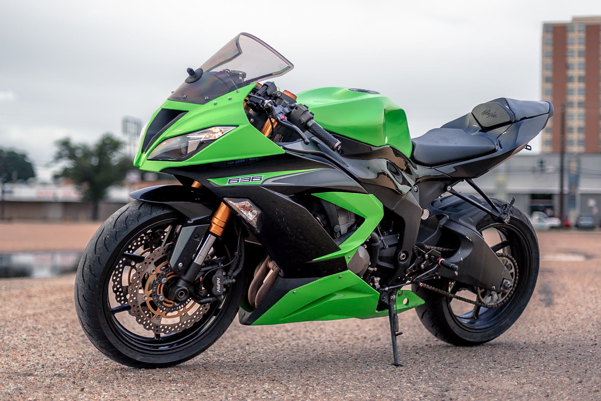 Used 2013 Kawasaki Ninja® ZX™-6R Pearl Flat Stardust White / Flat