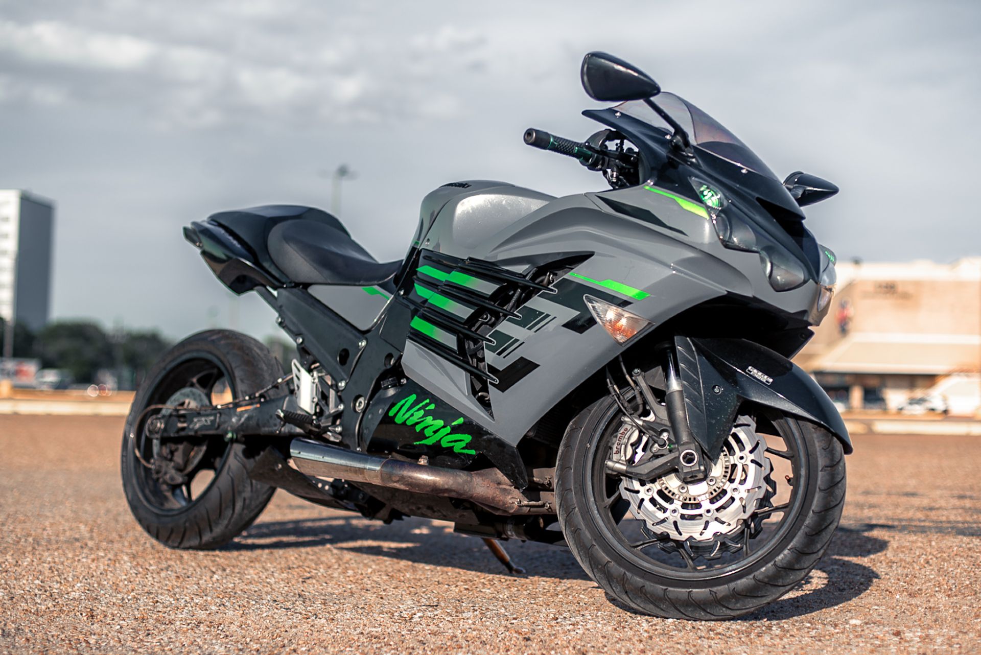 Used 2021 Kawasaki Ninja ZX-14R ABS Pearl Storm Gray