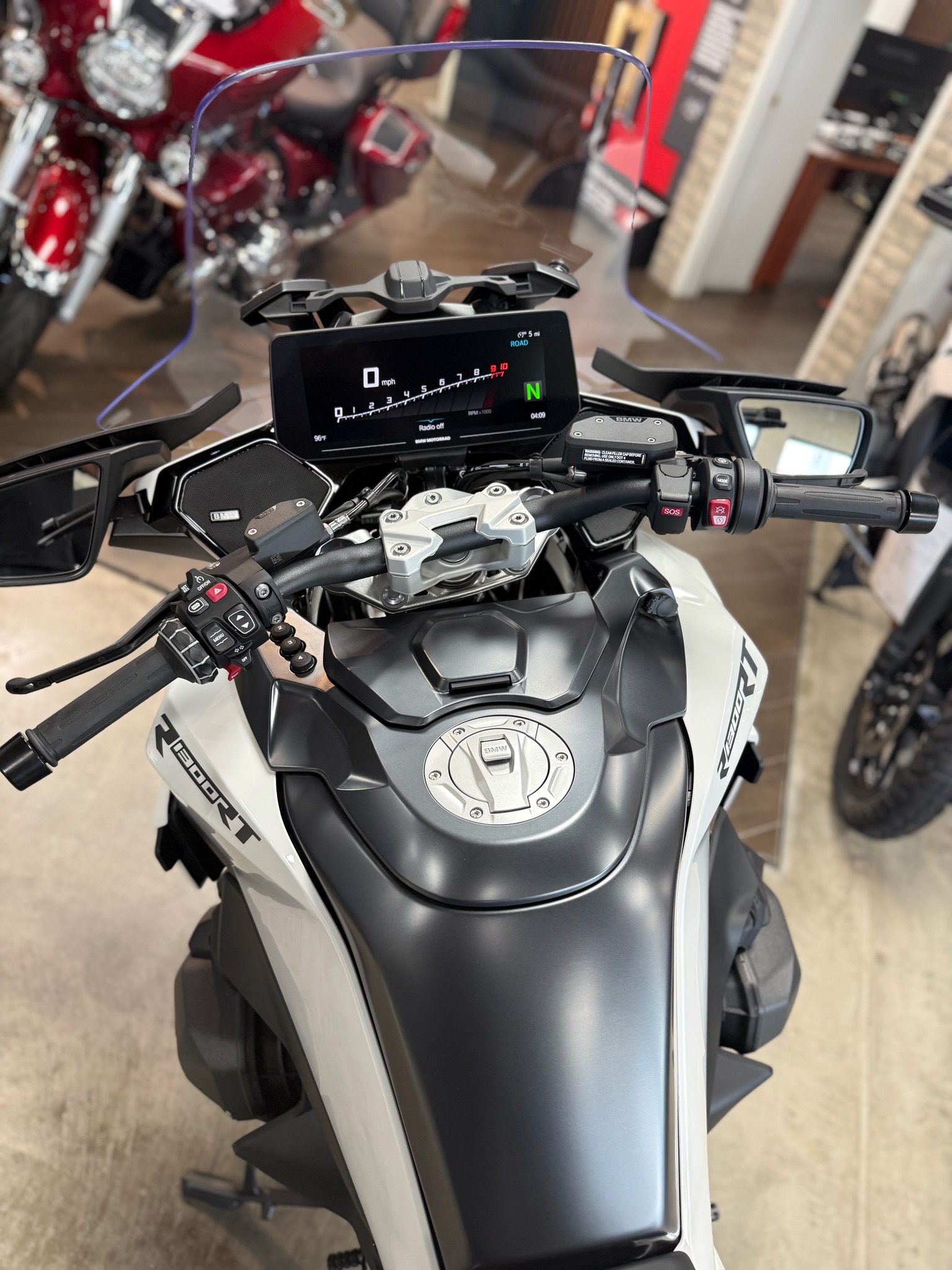 2026 BMW R 1300 RT 6