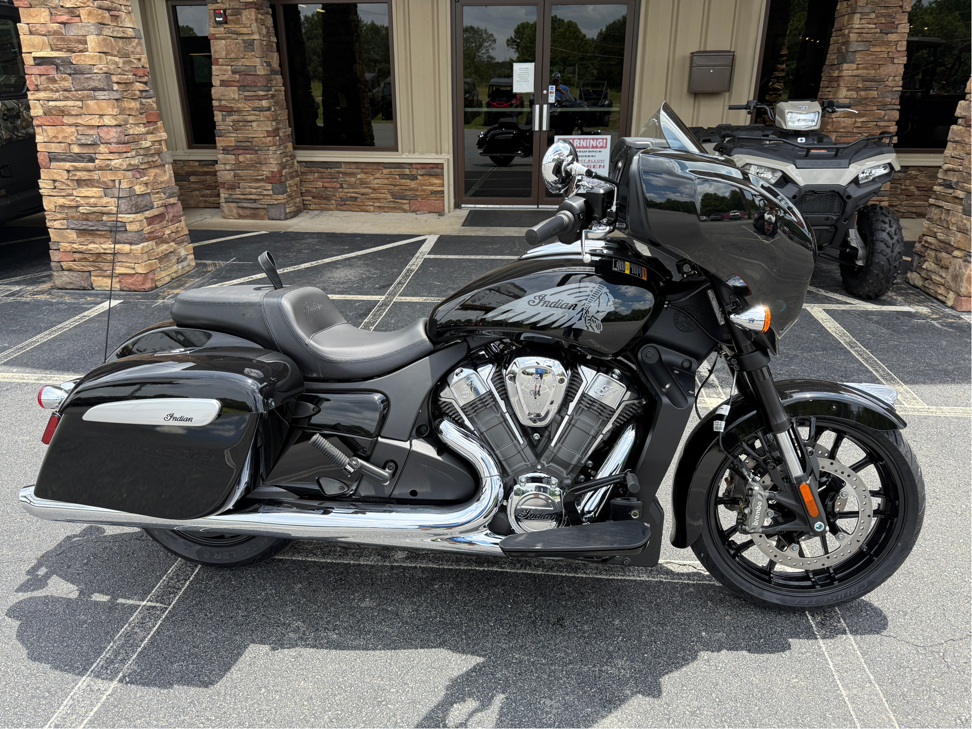 2025 Indian Motorcycle Chieftain® PowerPlus in Jacksonville, Arkansas - Photo 2