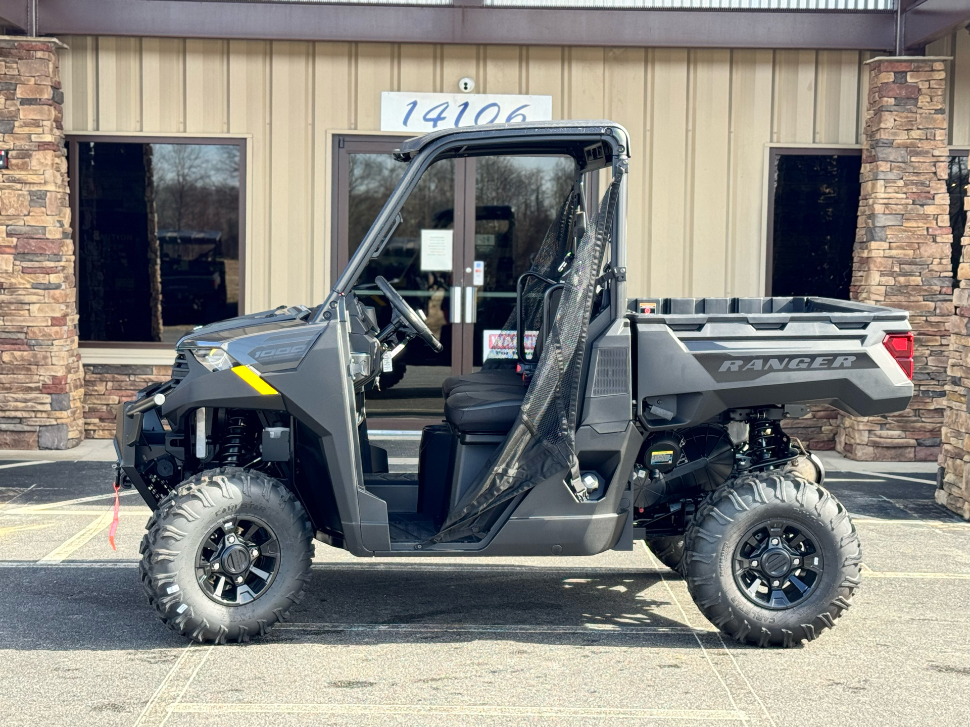 2025 Polaris Ranger 1000 Premium in Jacksonville, Arkansas - Photo 2