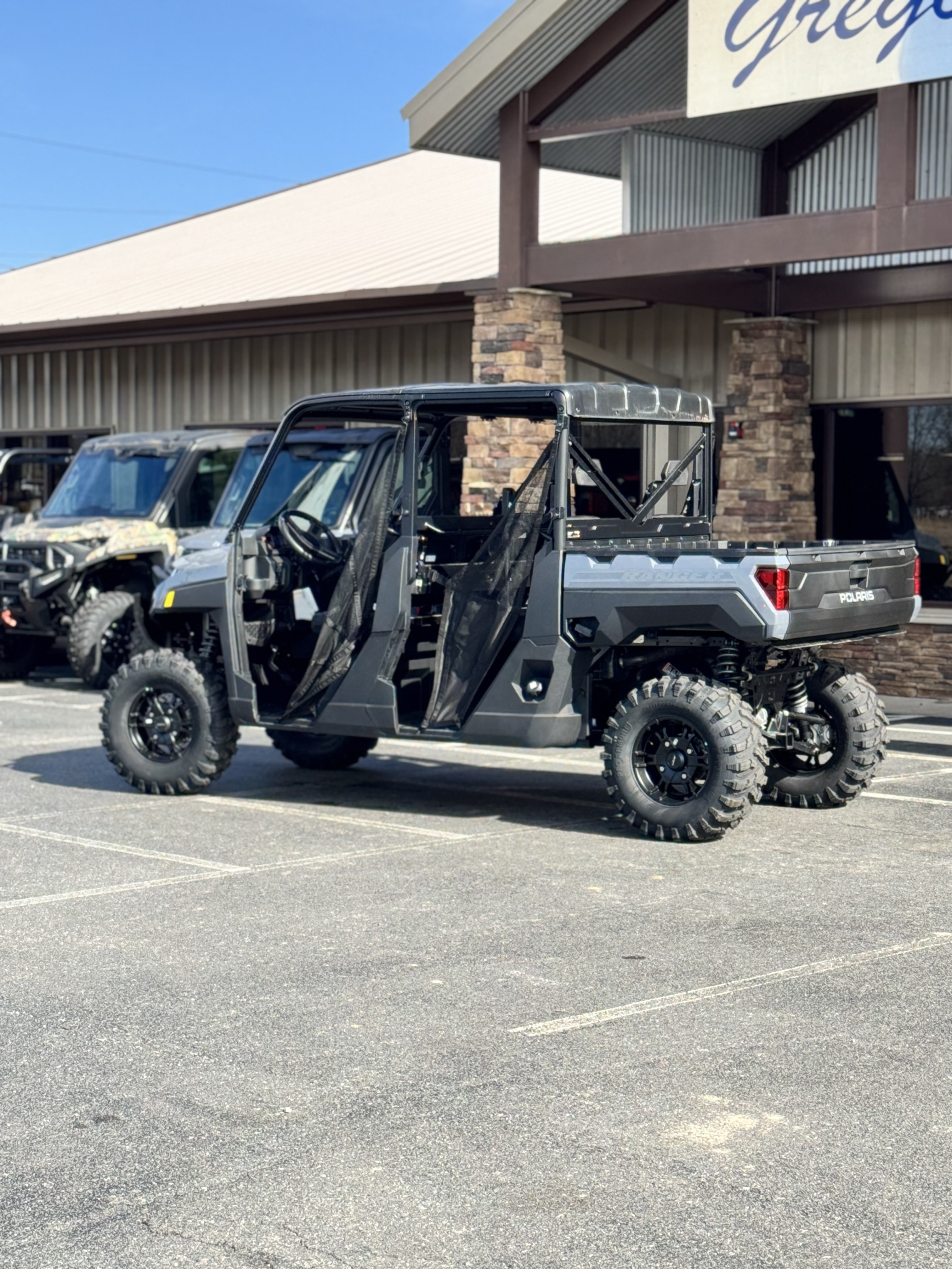 2026 Polaris Ranger Crew XP 1000 Premium in Jacksonville, Arkansas - Photo 3