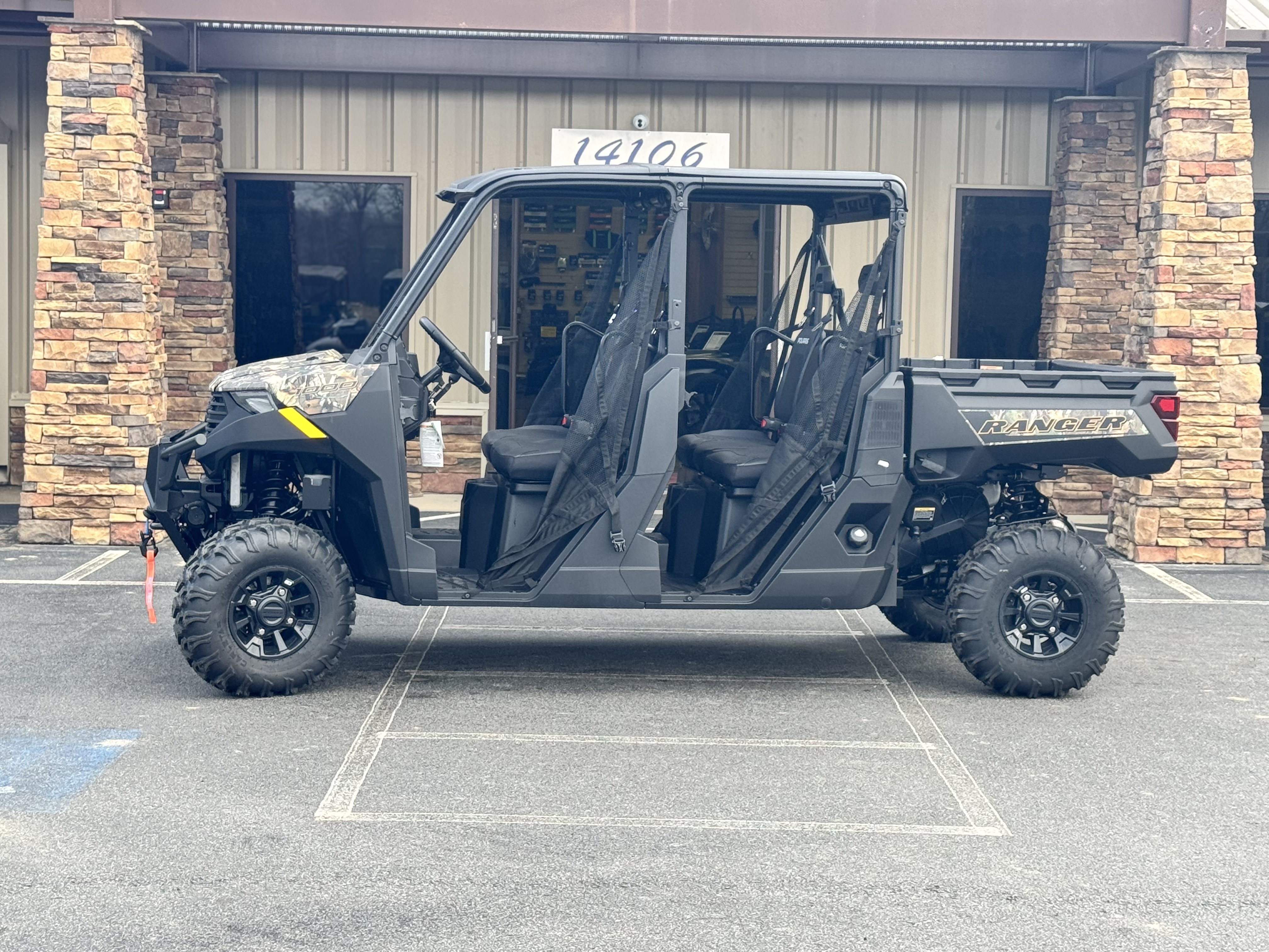 2026 Polaris Ranger Crew 1000 Premium in Jacksonville, Arkansas - Photo 2