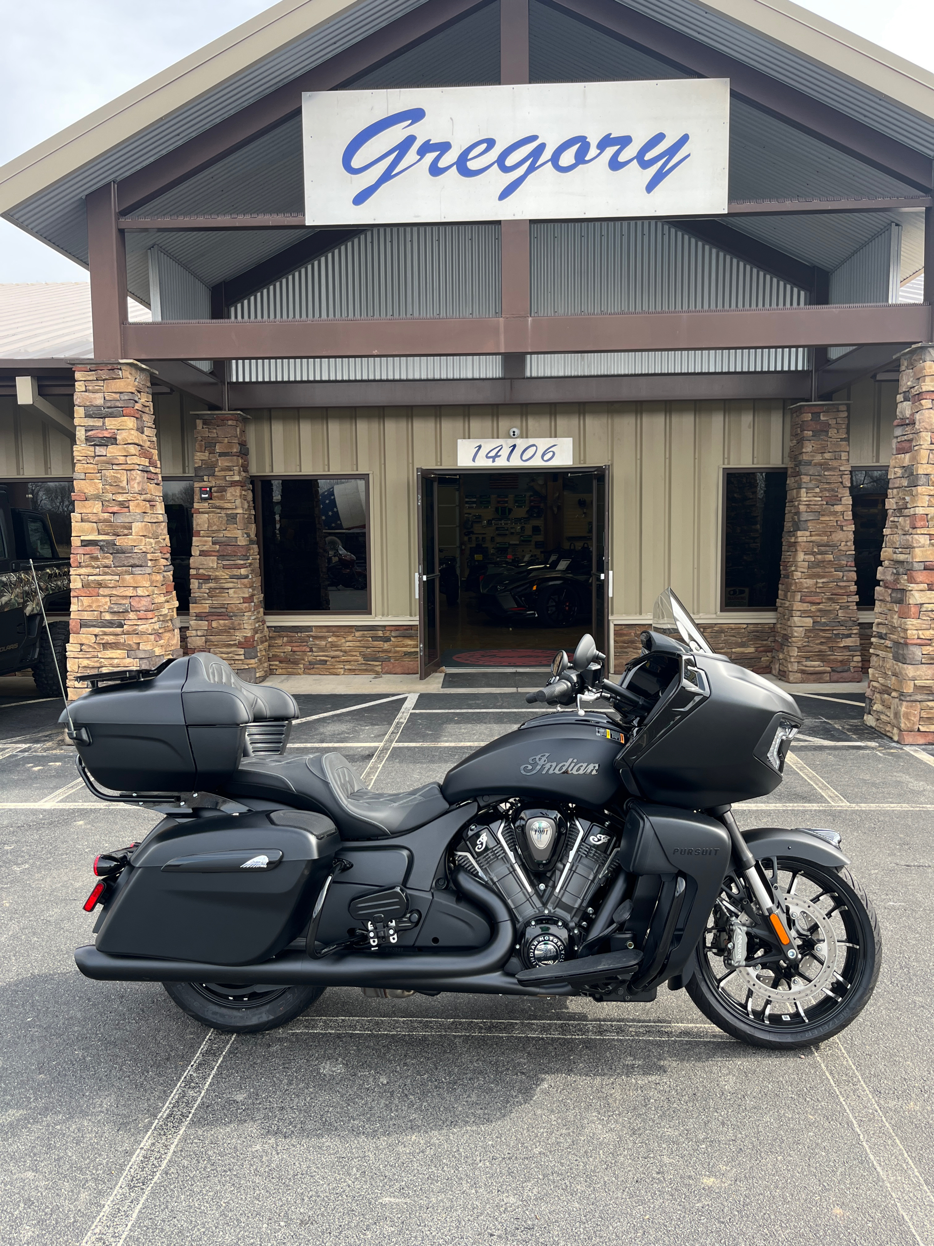 2024 Indian Motorcycle Pursuit® Dark Horse® with PowerBand Audio Package in Jacksonville, Arkansas - Photo 1