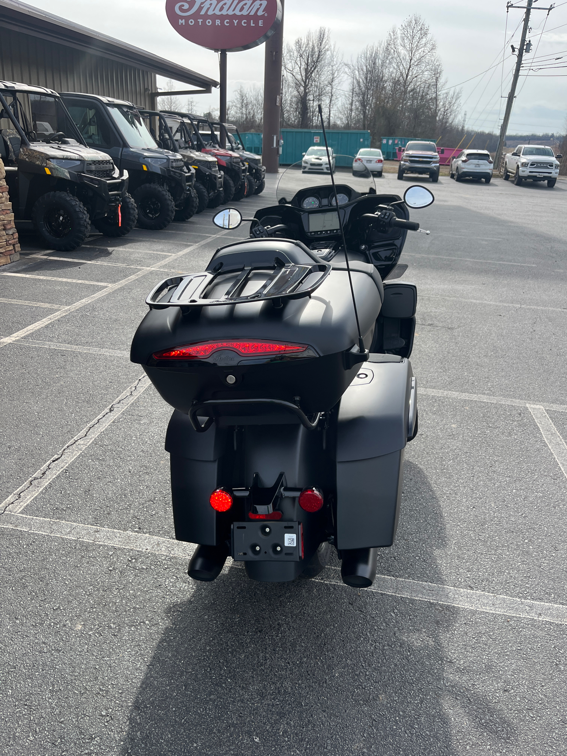 2024 Indian Motorcycle Pursuit® Dark Horse® with PowerBand Audio Package in Jacksonville, Arkansas - Photo 4