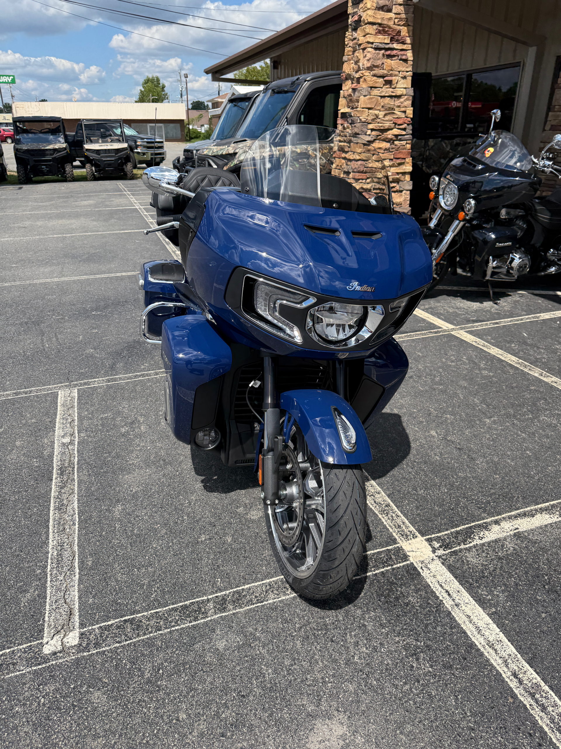 2025 Indian Motorcycle Pursuit® Limited® with 112 and Powerband Audio Package in Jacksonville, Arkansas - Photo 4
