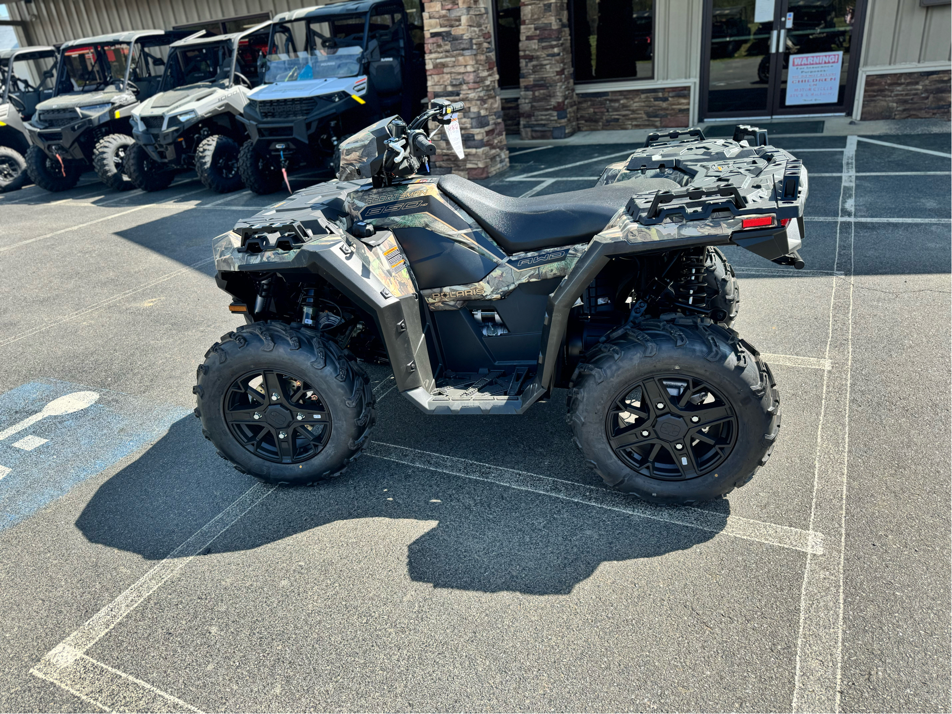 2025 Polaris Sportsman 850 Premium in Jacksonville, Arkansas - Photo 2