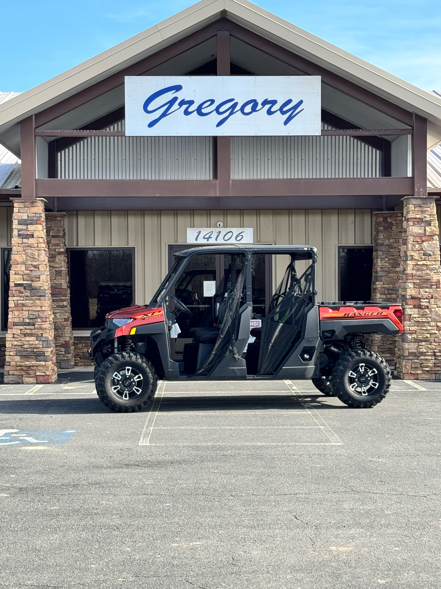 2025 Polaris Ranger Crew XP 1000 Premium in Jacksonville, Arkansas - Photo 1