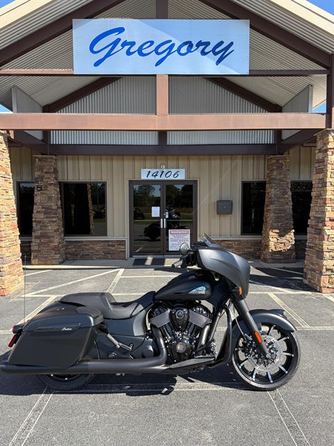 2025 Indian Motorcycle Chieftain® Dark Horse® with PowerBand Audio Package in Jacksonville, Arkansas - Photo 4