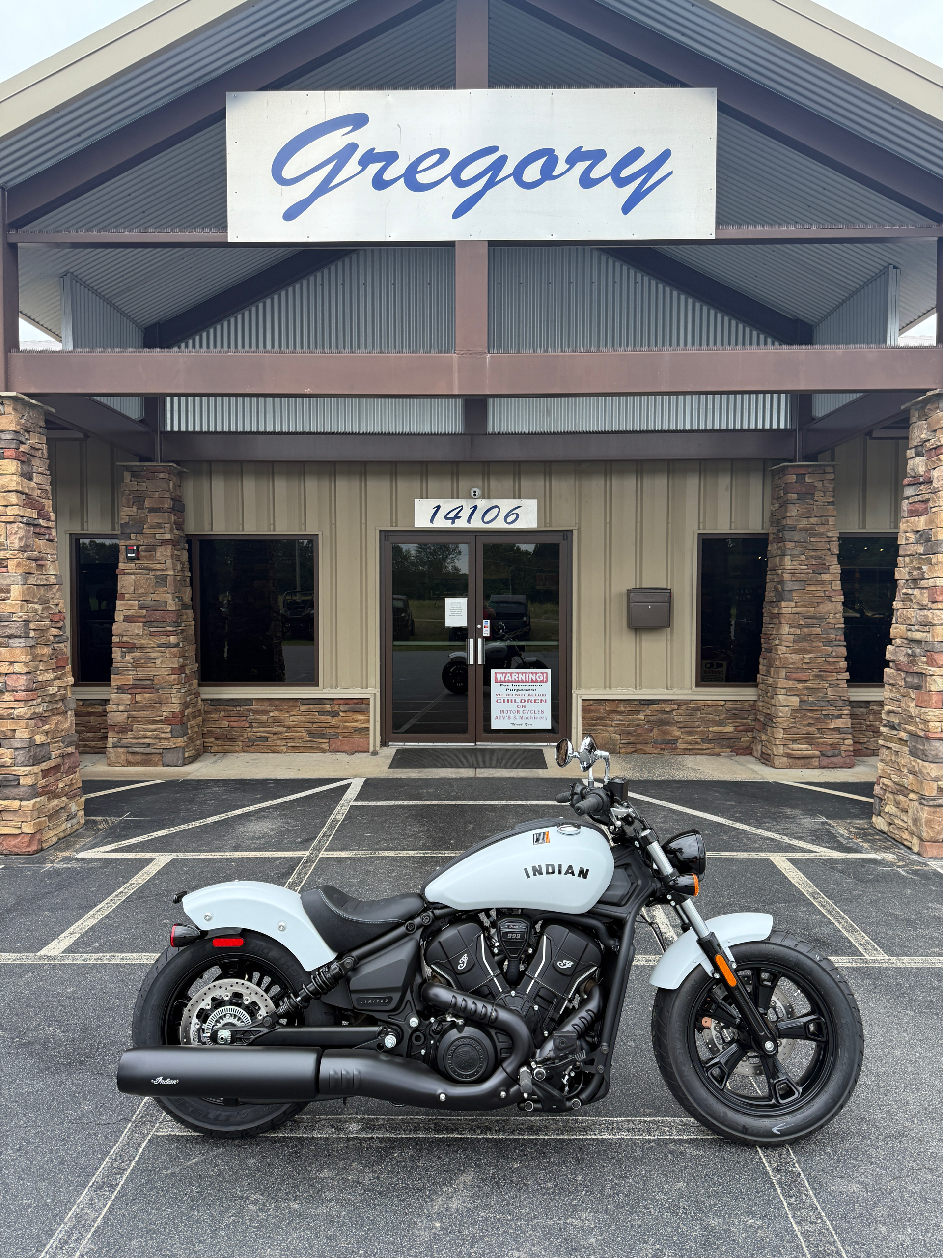2025 Indian Motorcycle Scout® Sixty Bobber Limited in Jacksonville, Arkansas - Photo 1