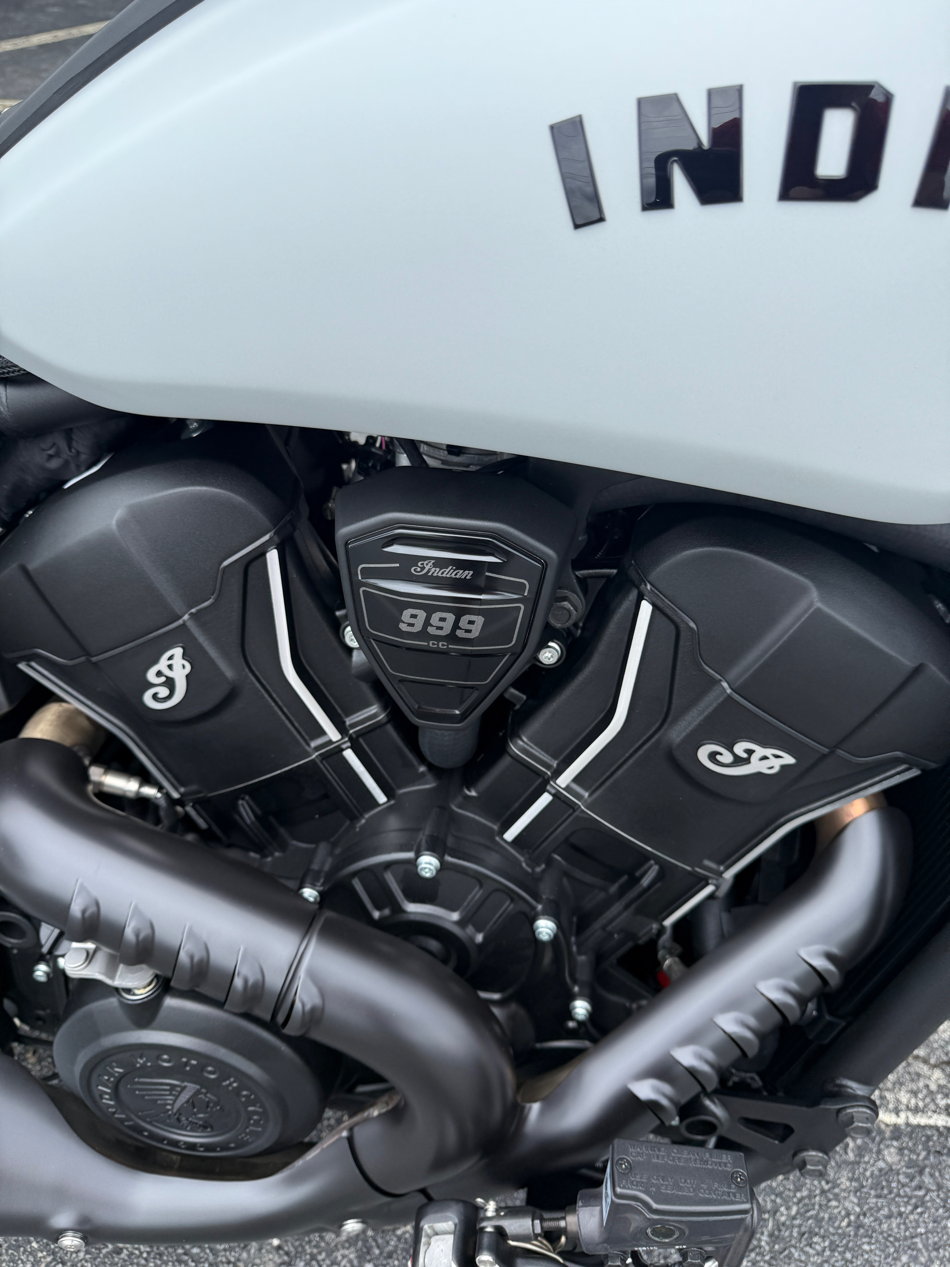 2025 Indian Motorcycle Scout® Sixty Bobber Limited in Jacksonville, Arkansas - Photo 3