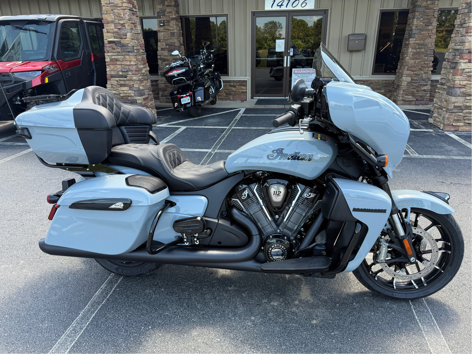 2025 Indian Motorcycle Roadmaster® PowerPlus Dark Horse® with 112 and PowerBand Audio Package in Jacksonville, Arkansas - Photo 2