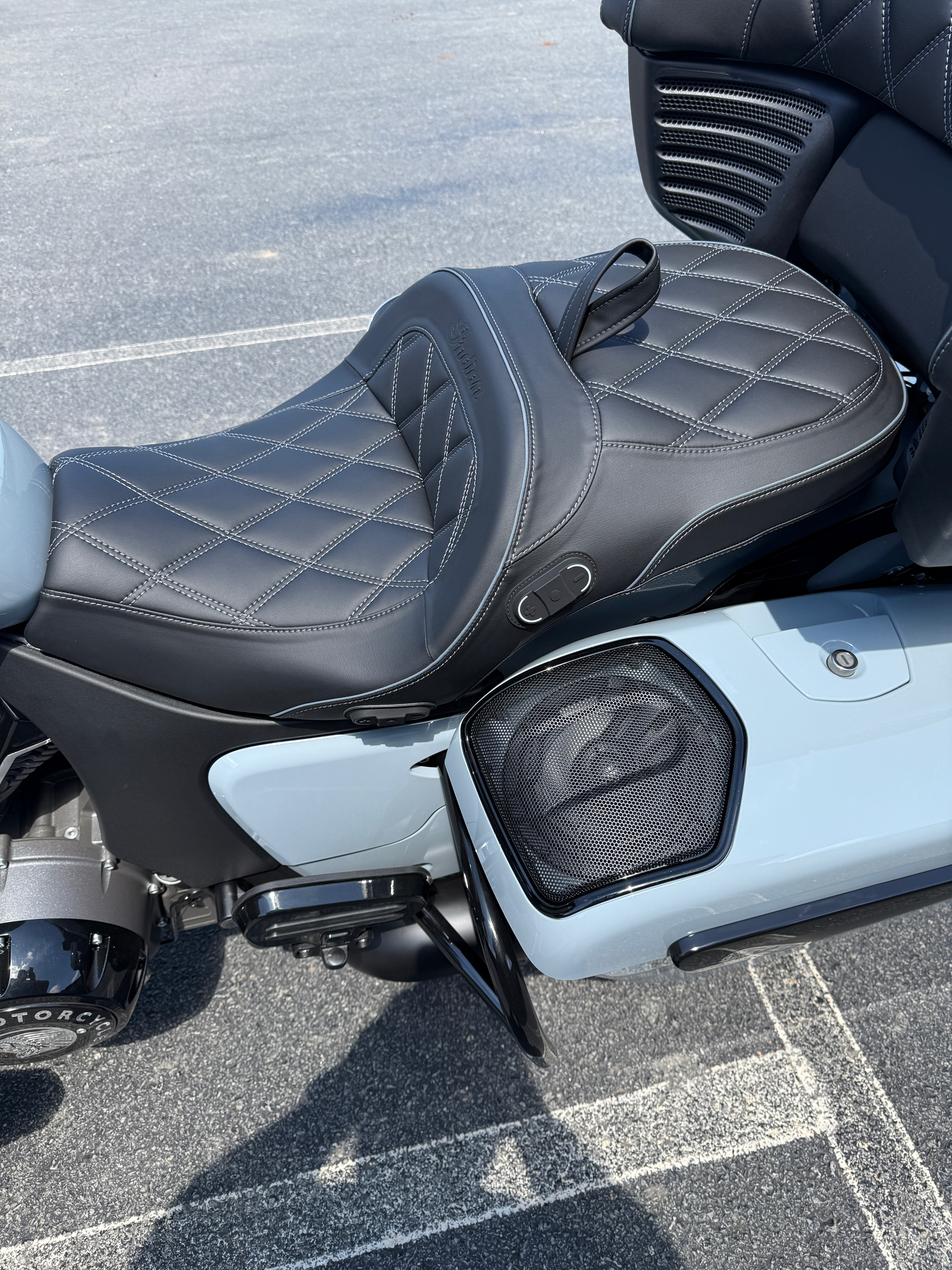 2025 Indian Motorcycle Roadmaster® PowerPlus Dark Horse® with 112 and PowerBand Audio Package in Jacksonville, Arkansas - Photo 9