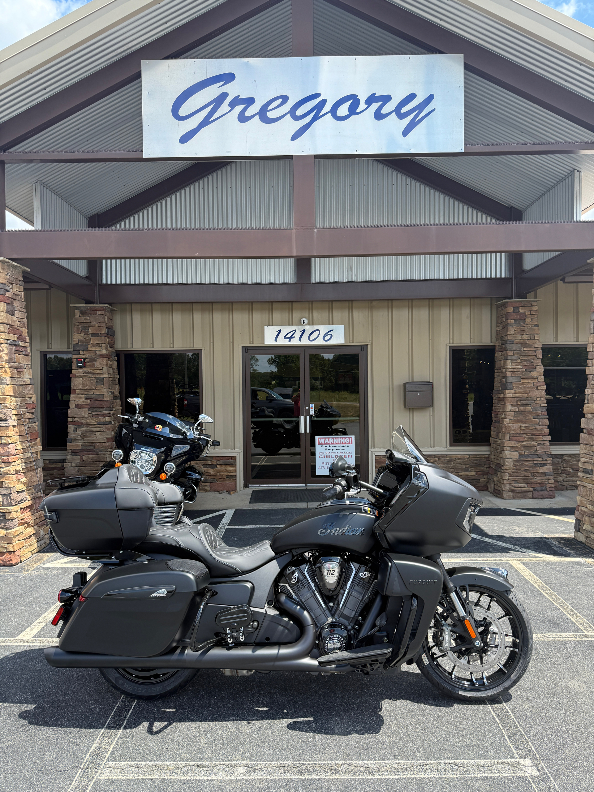 2025 Indian Motorcycle Pursuit® Dark Horse® with 112 and Powerband Audio Package in Jacksonville, Arkansas - Photo 1