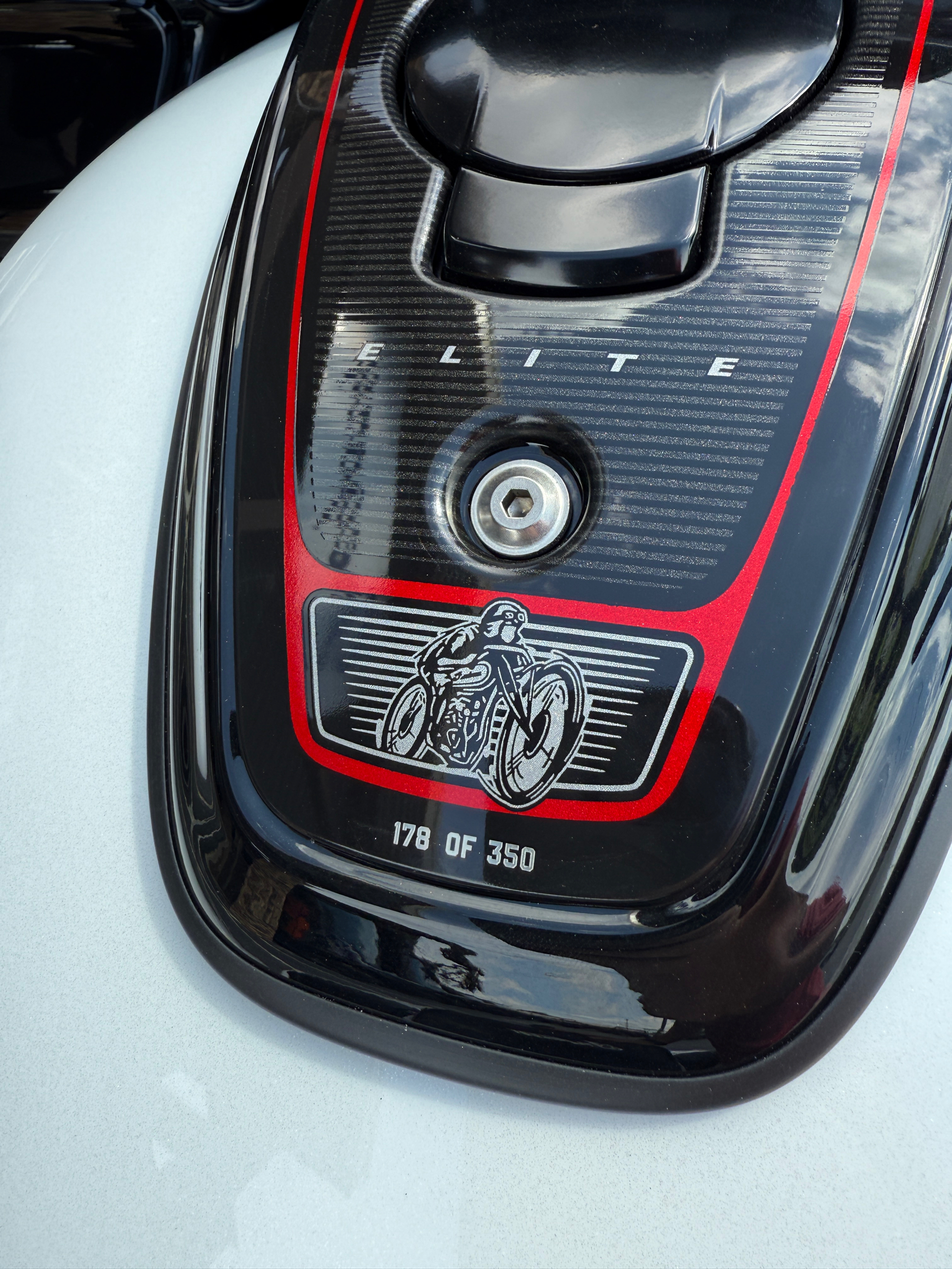 2025 Indian Motorcycle Challenger® Elite in Jacksonville, Arkansas - Photo 6