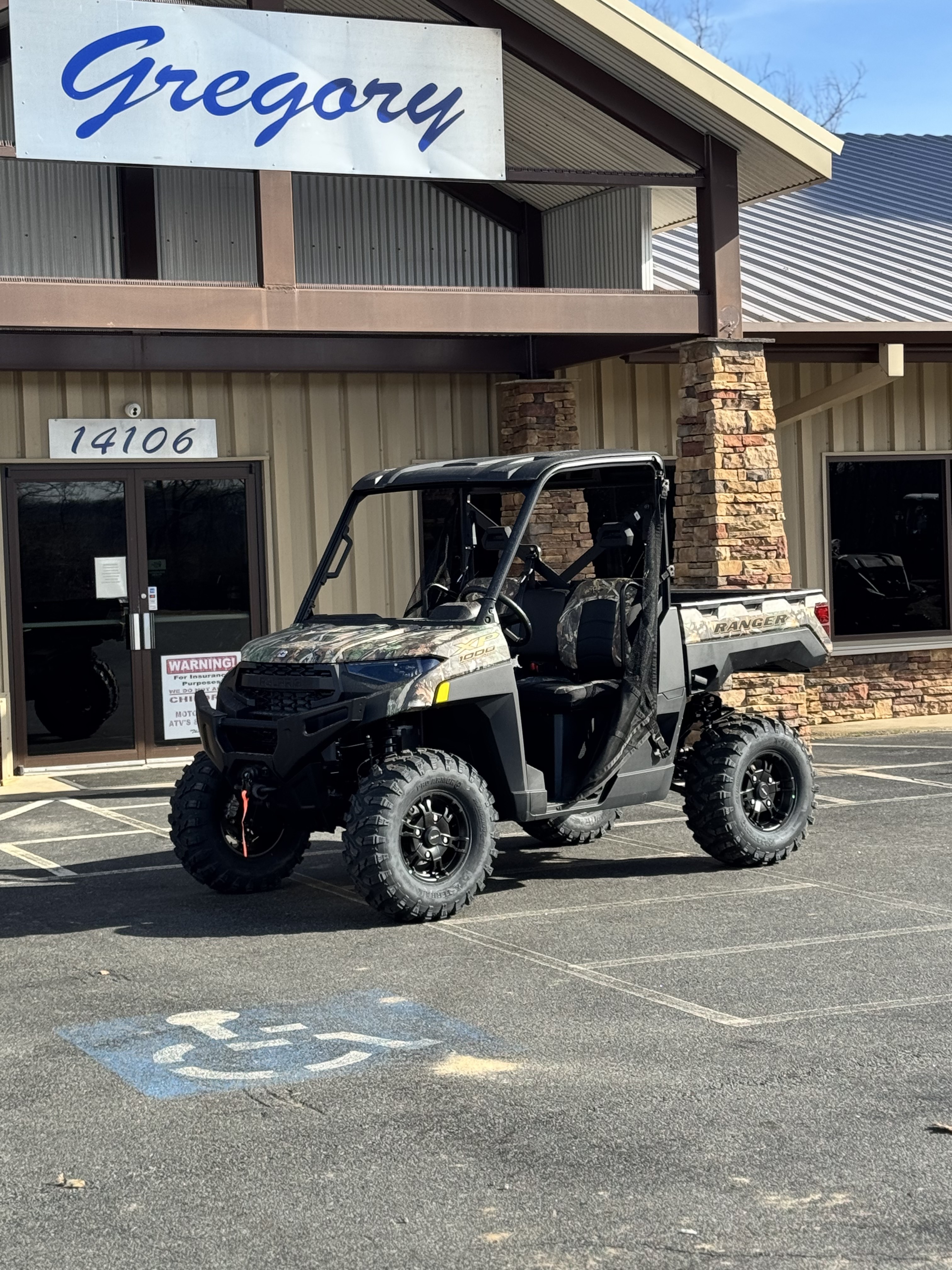 2026 Polaris Ranger XP 1000 Premium in Jacksonville, Arkansas - Photo 2