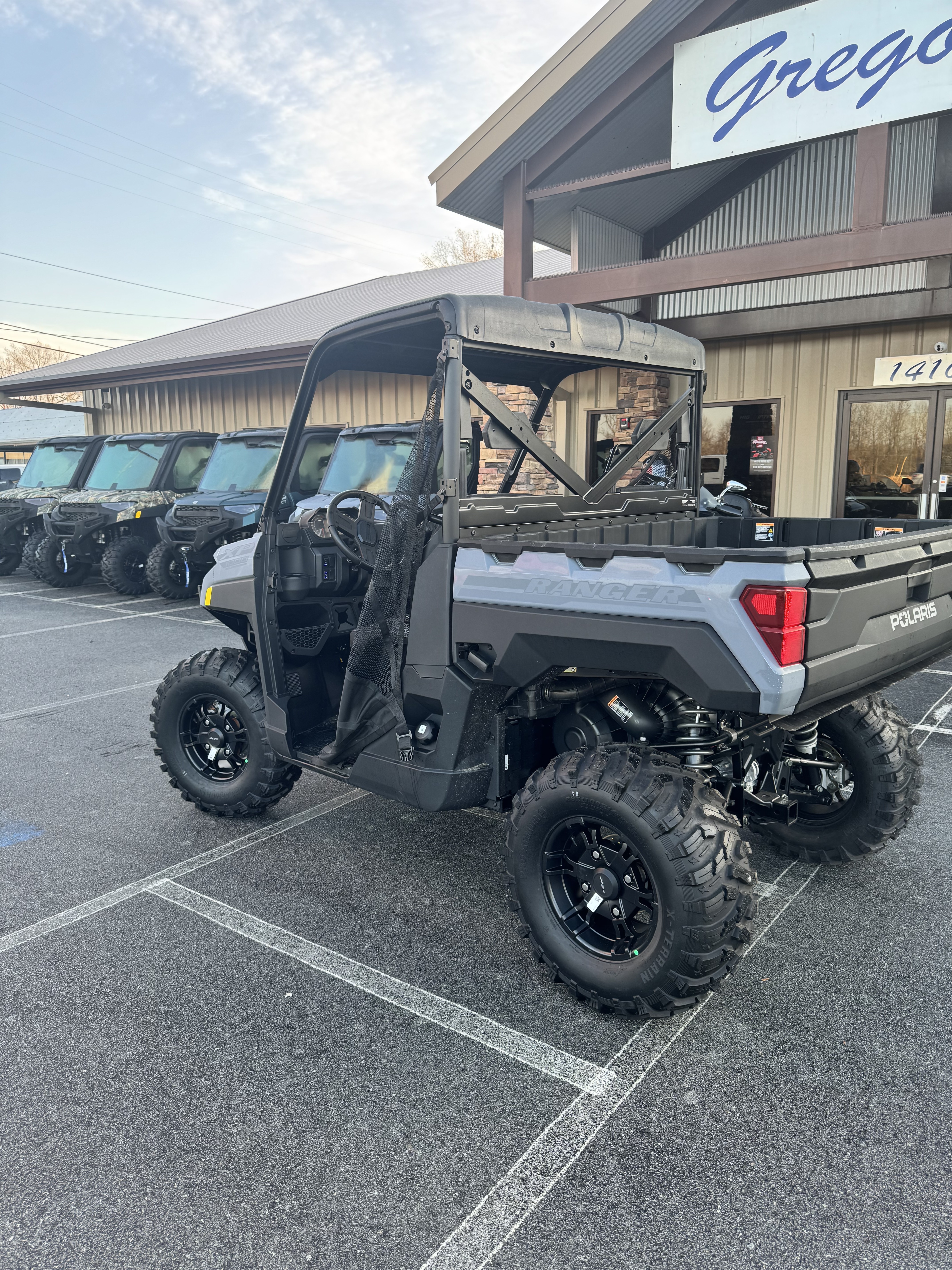2026 Polaris Ranger XP 1000 Premium in Jacksonville, Arkansas - Photo 3