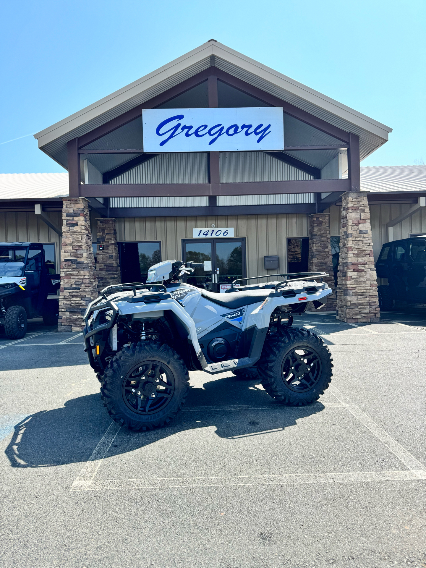 2025 Polaris Sportsman 570 Premium in Jacksonville, Arkansas - Photo 1